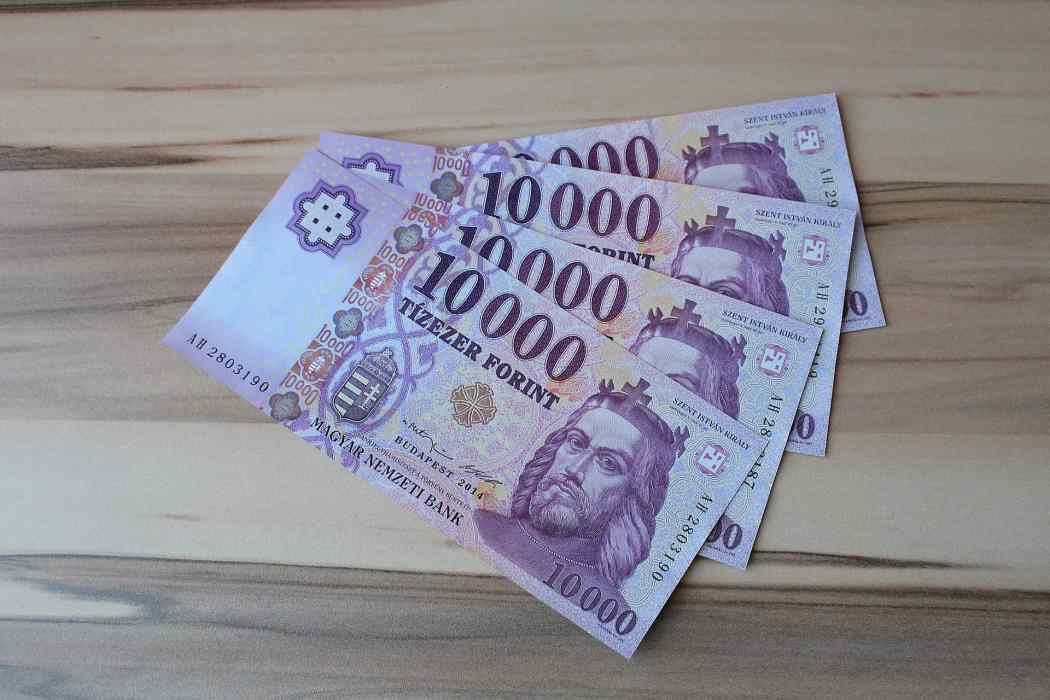 Ungarn: Bezahlen mit Forint, Euro oder Kreditkarte?